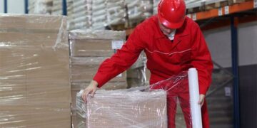 Виды стрейч пленки для упаковки и сфера ее применения