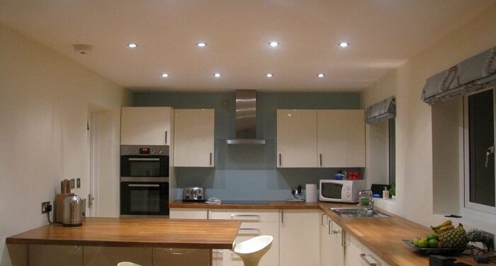 Точечные светильники для кухни: современные идеи дизайна