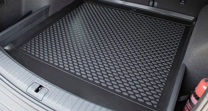 Улучшаем багажник авто с помощью резинового коврика: правила и рекомендации