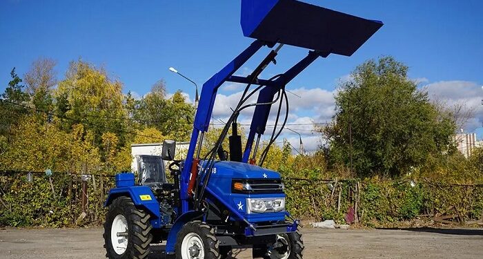 Навантажувач фронтальний на мінітрактор: вимоги та вибір