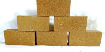 Основные характеристики и отличительные особенности огнеупорного кирпича