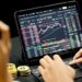 Timing and synchronization: how crypto traders can track news and know when to take a break