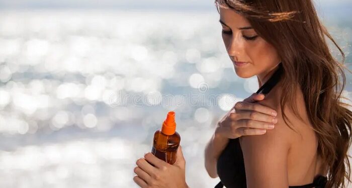 Sun tanning lotion for the holidays: achieve a radiant, festive glow all season