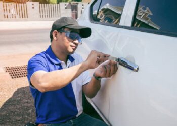 Key features and nuances of car opening for professionals and auto experts