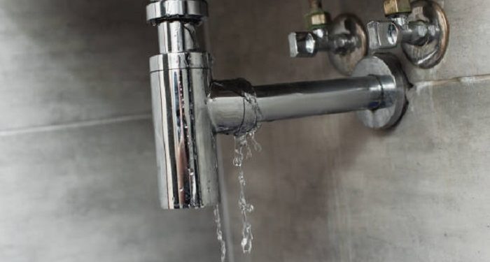 Leaking faucet in the kitchen and bathroom: causes and solutions