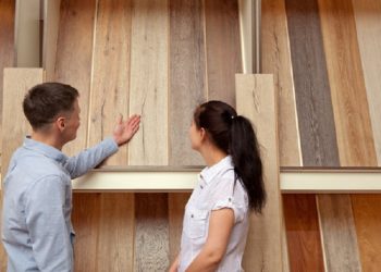 How to choose the right flooring store for a home renovation