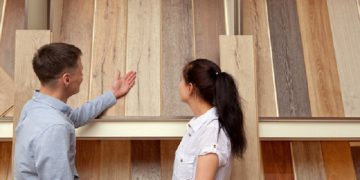 How to choose the right flooring store for a home renovation